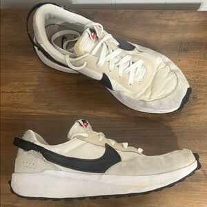 Nike Waffle Debut Sneakers Women’s Size 10